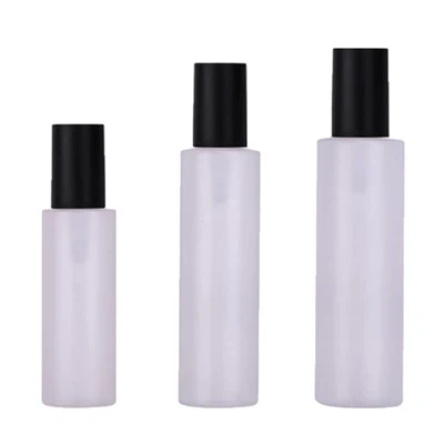 Opakované plastové sprejové fľaše